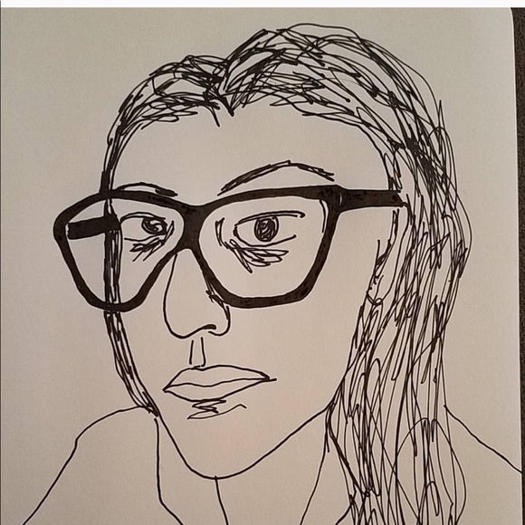 Meet your Posher, Vicky. 🧿🧄🐞 - Picture 5 of 8